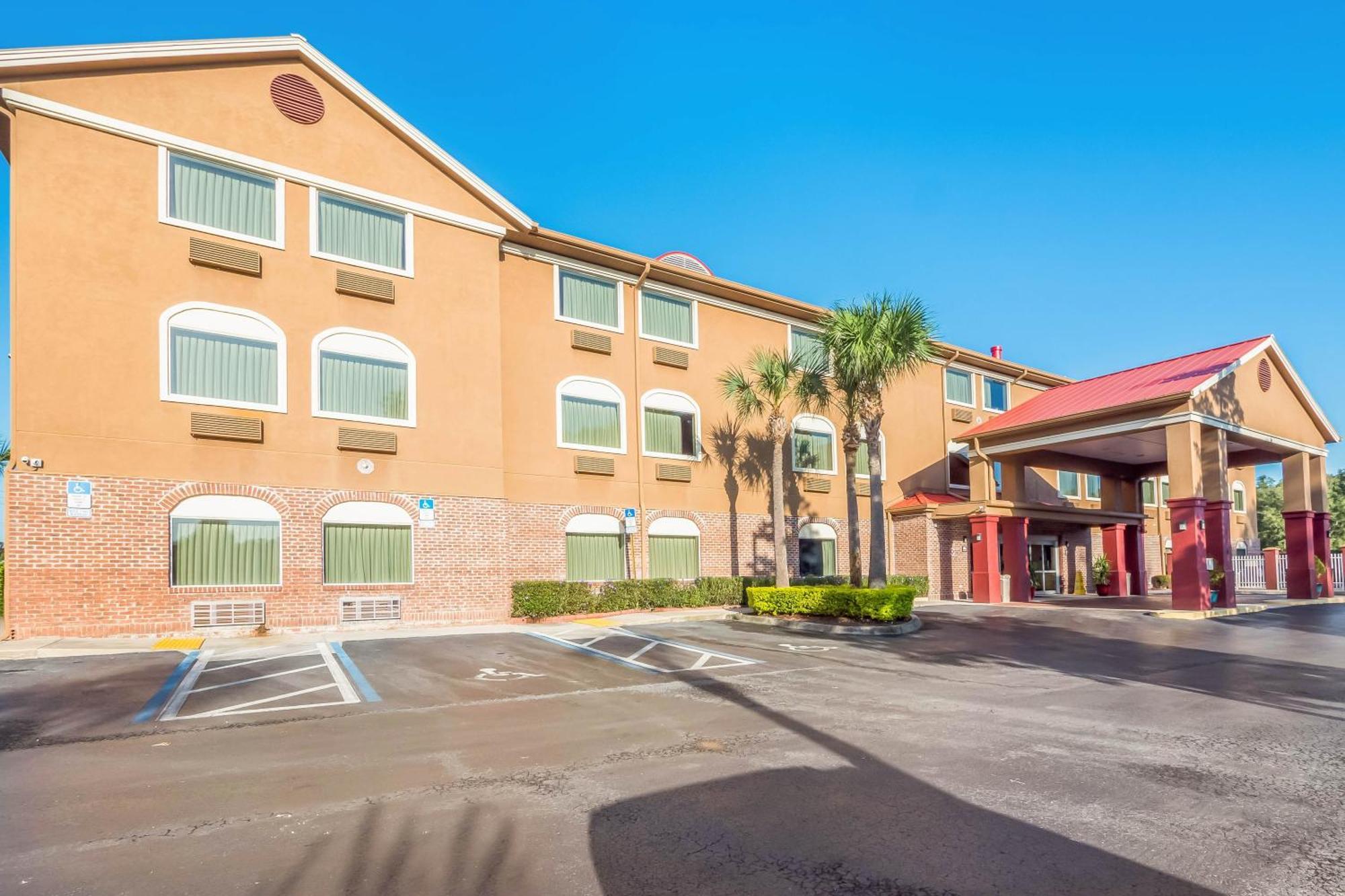 Staying Near Paddock Mall: 5 Budget Ocala Hotels Compared