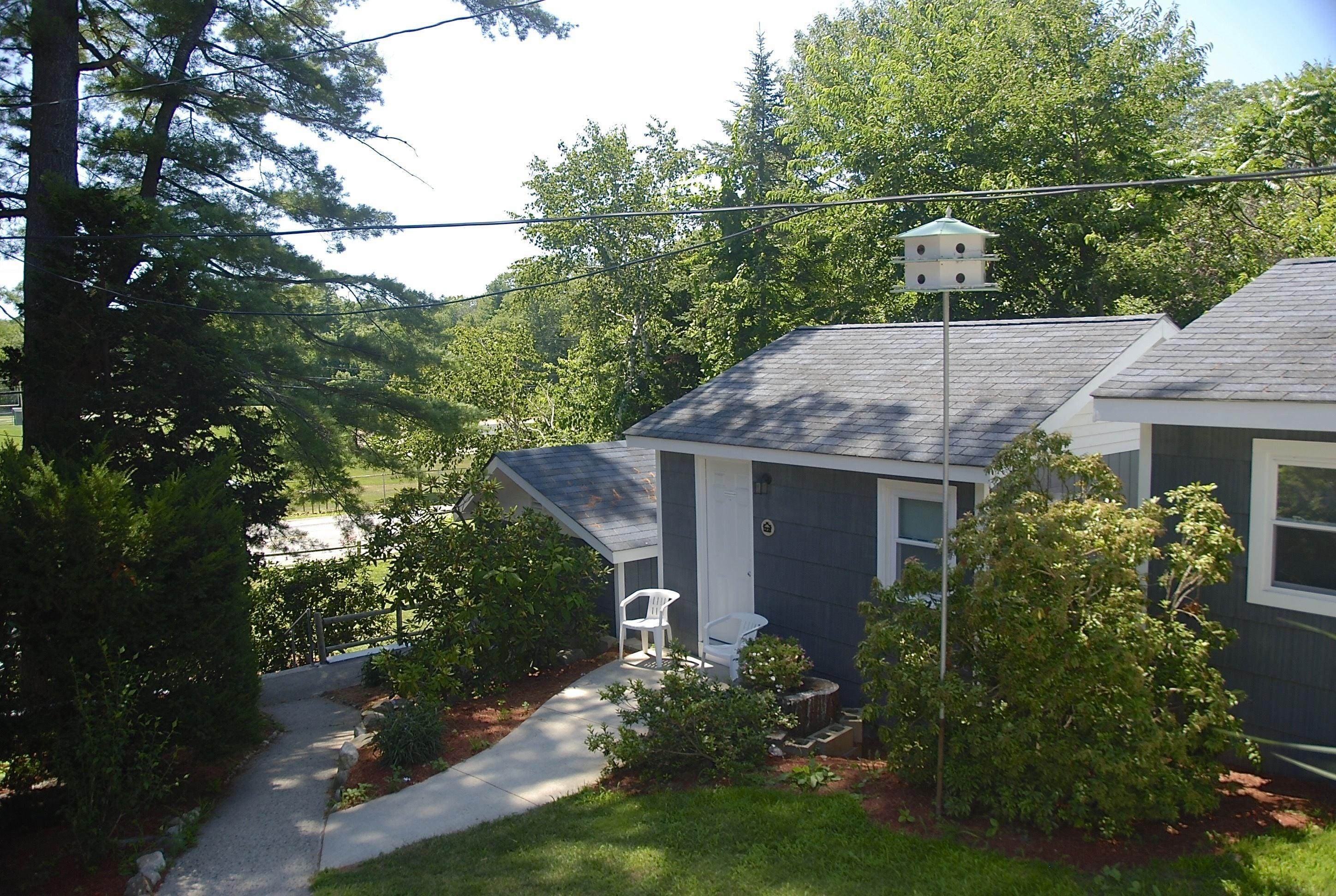 4 Budget Hotels Near Elizabeth Perkins House Worth Booking