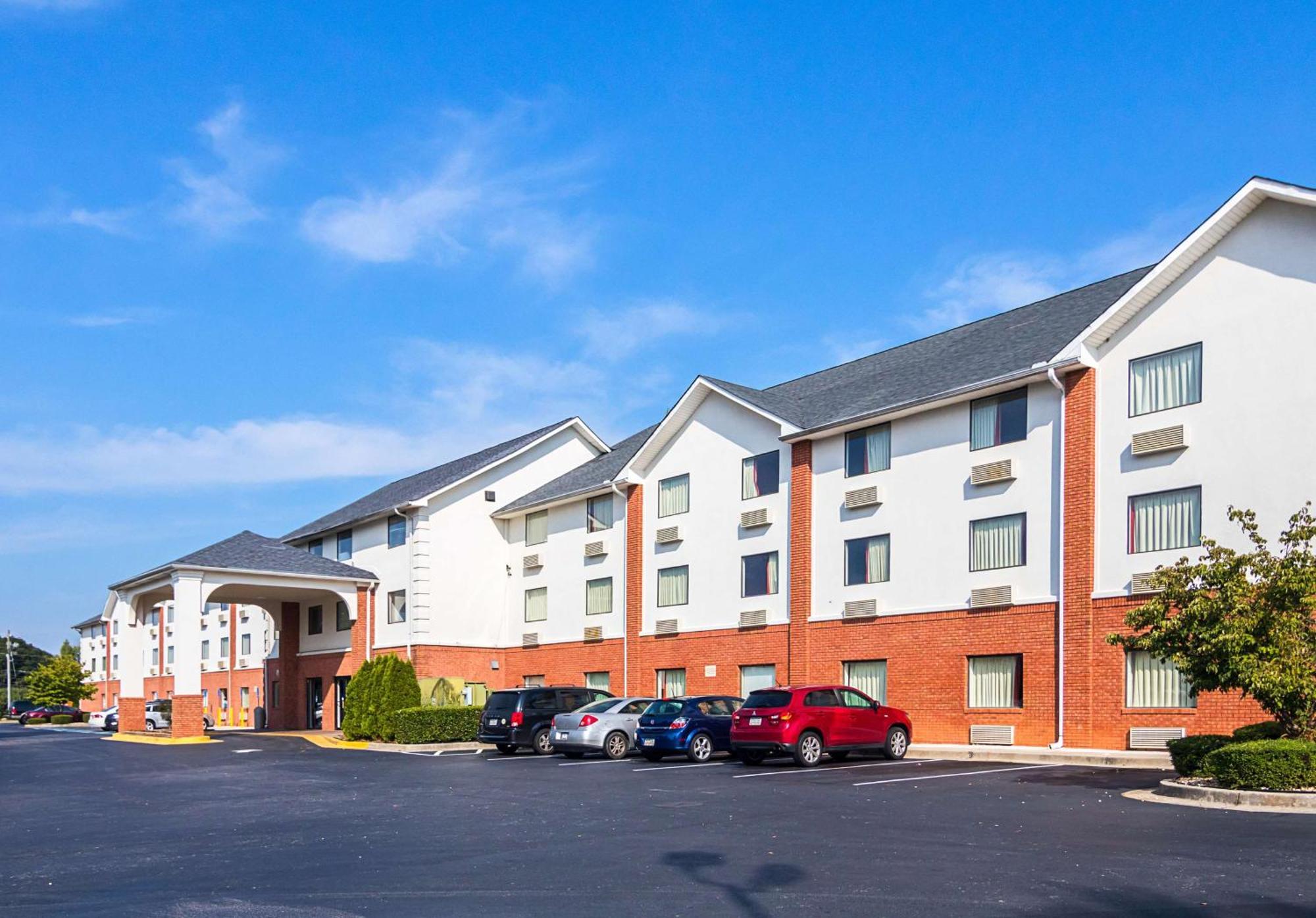 Where to Stay Near The BEACH at Clayton County: 5 Budget Hotels