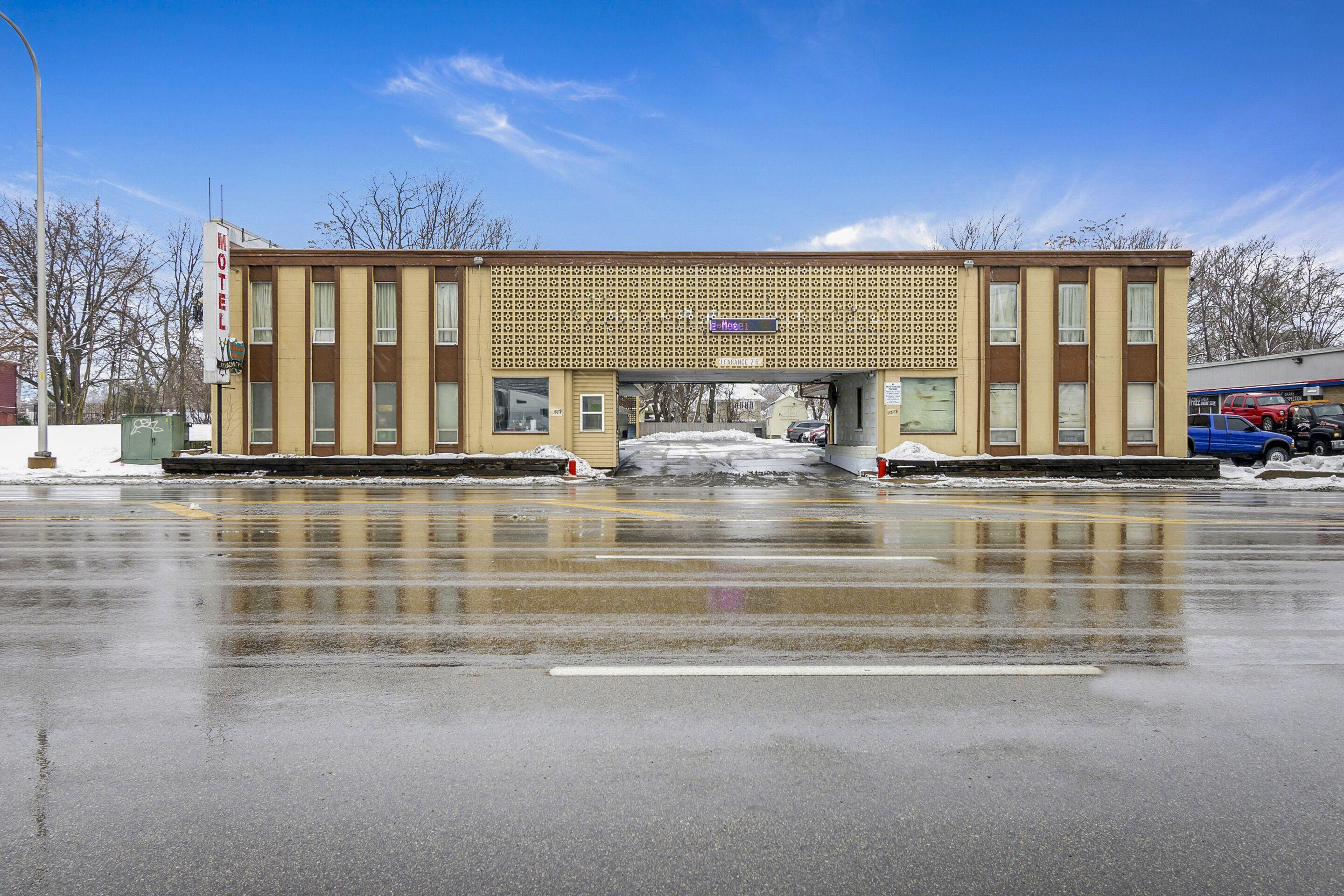4 Budget Hotels Near George A Zeller Mental Health Center Peoria